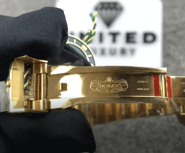 Rolex GMT-Master Gold Replica - Image 6